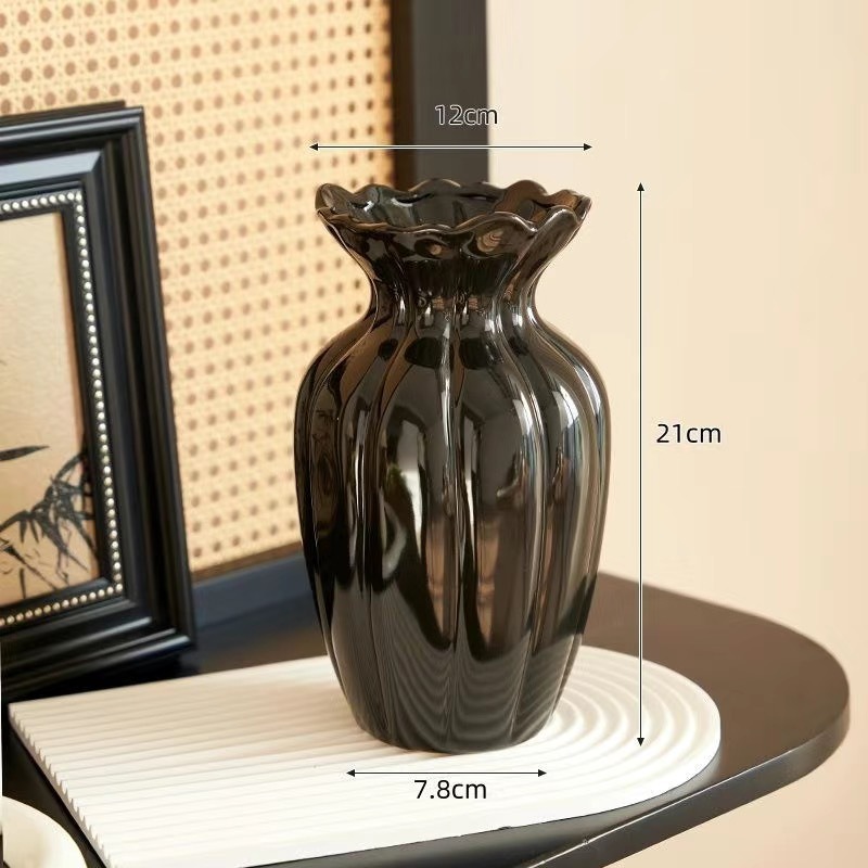 French Retro Cream Ceramic Vas - Interior Design Vintage Modern recension och pris